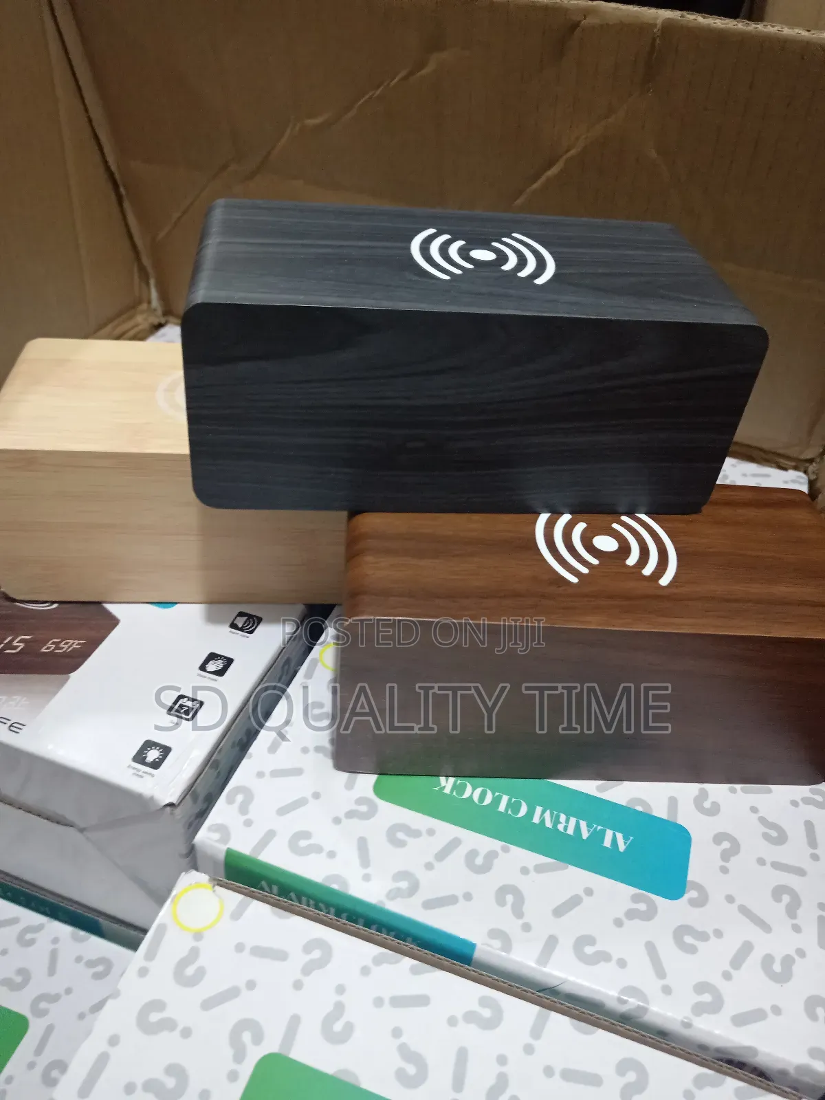 Coperate Gift-Wireless Charging Wooden Clock
