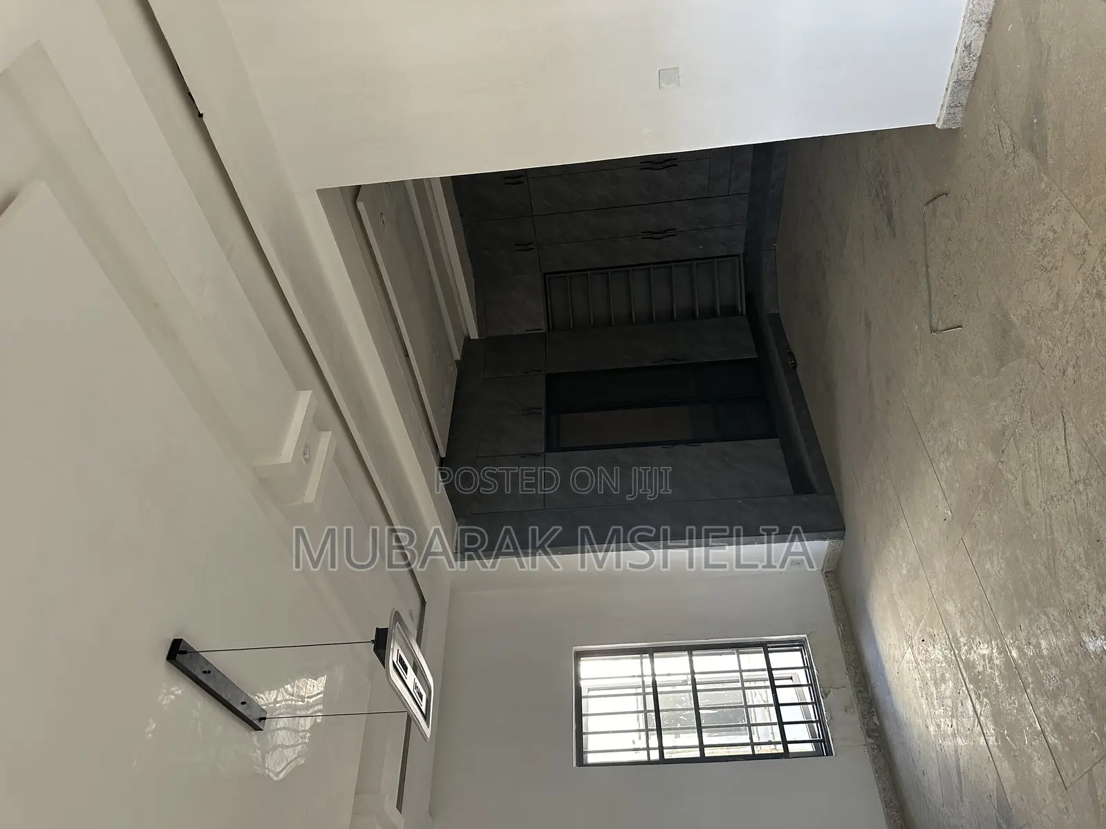 5bdrm Duplex in Guzape District for sale