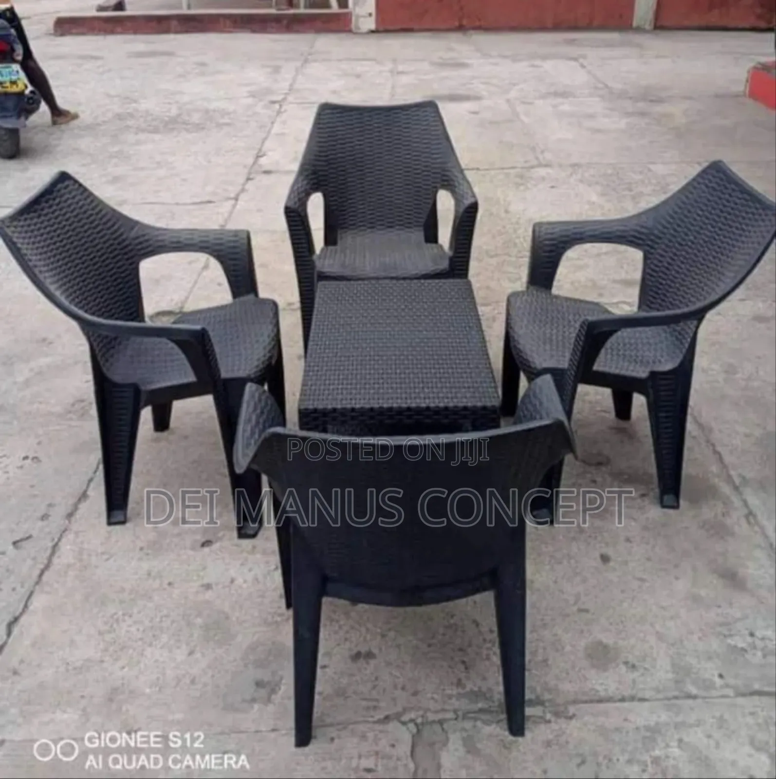 Plastic Chair and Table for Restaurant
