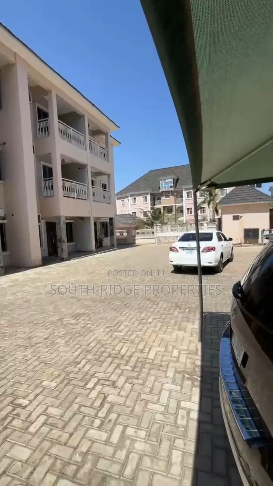 20bdrm Townhouse/Terrace in Wuye for Sale