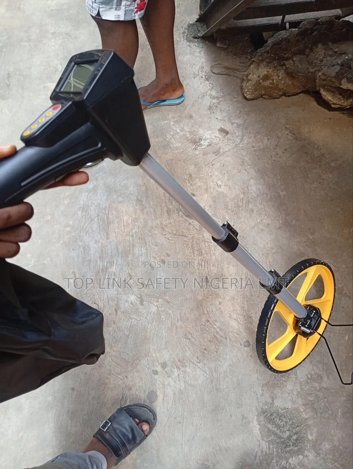 Digital Measuring Wheel AI. Voice