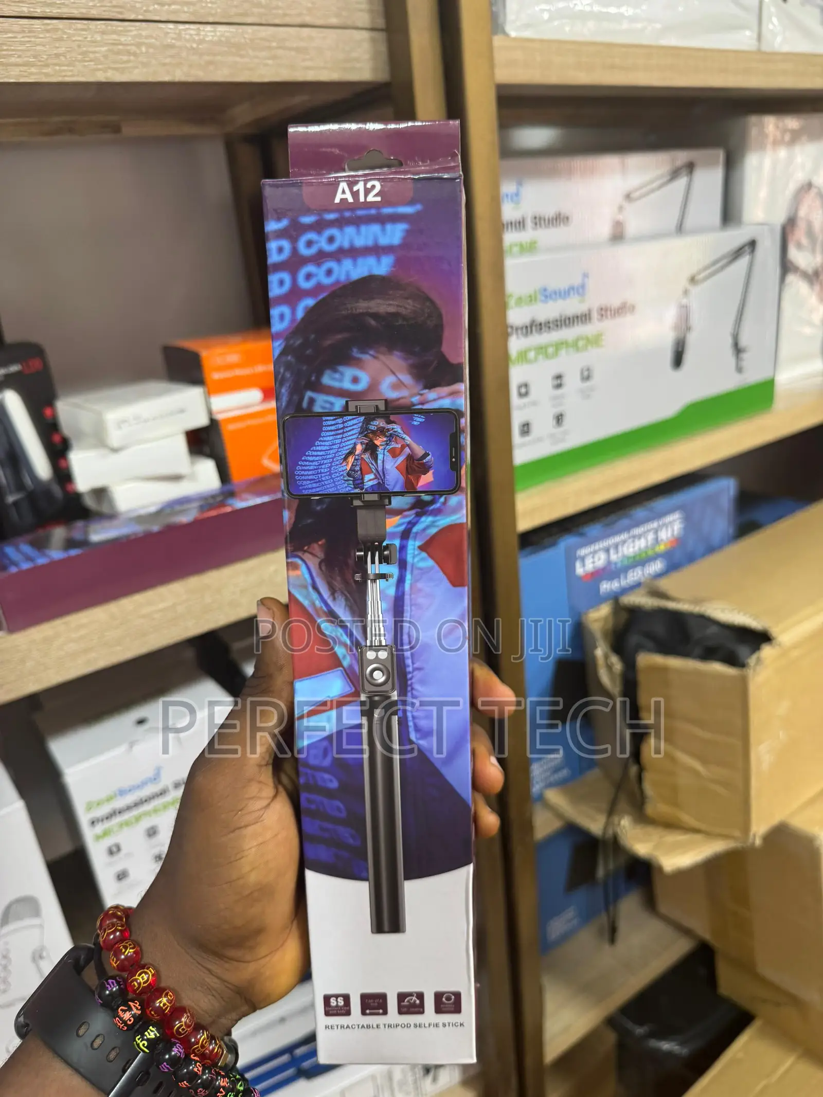 A12 Selfie Stick for Smart Phone