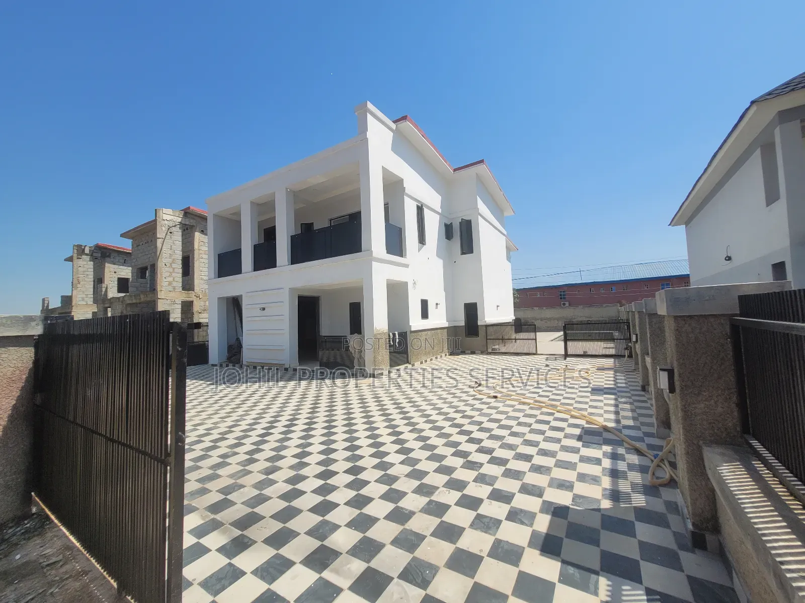 5bdrm Duplex in Citec Estate, Mbora for sale