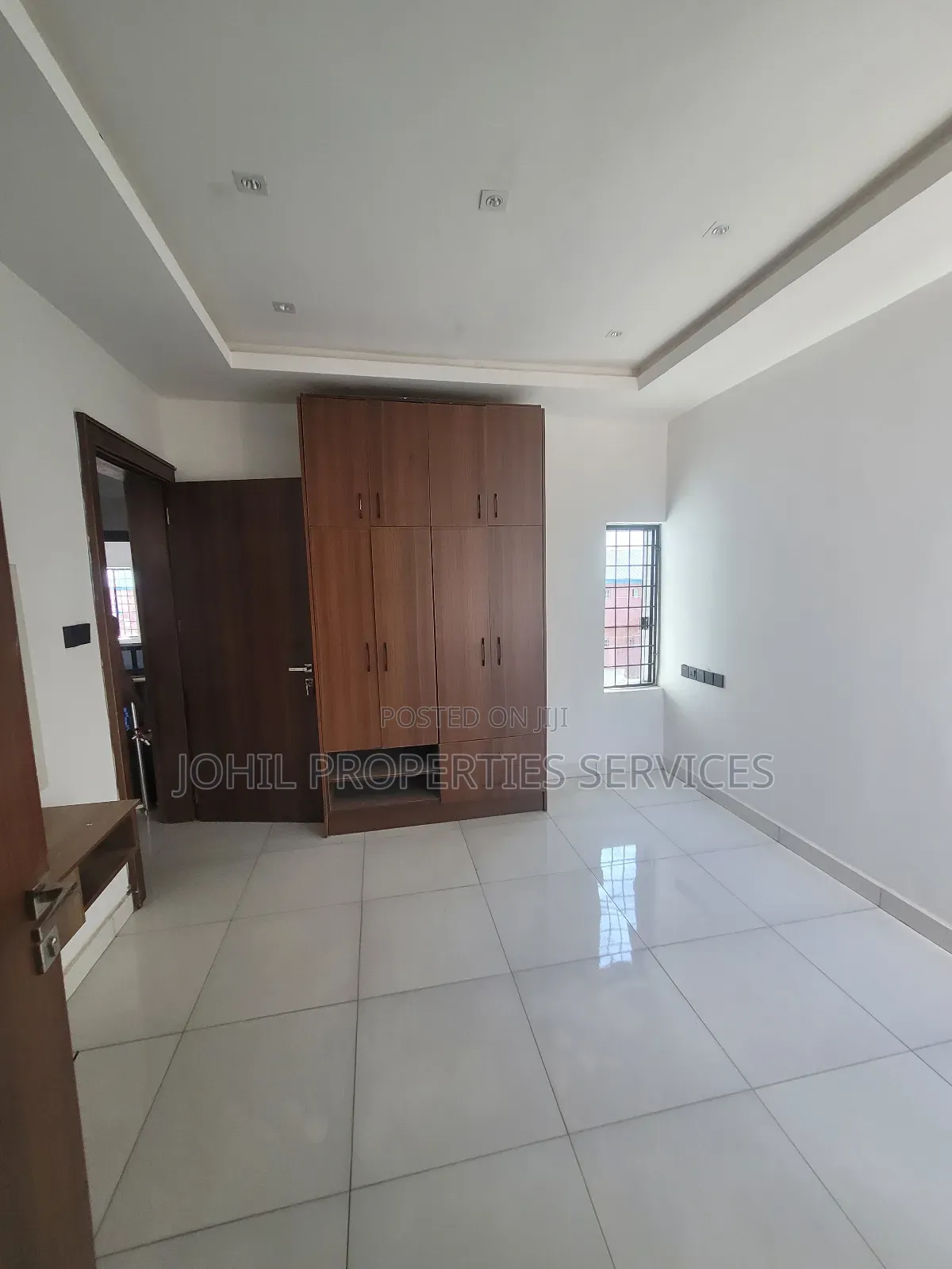 5bdrm Duplex in Citec Estate, Mbora for sale