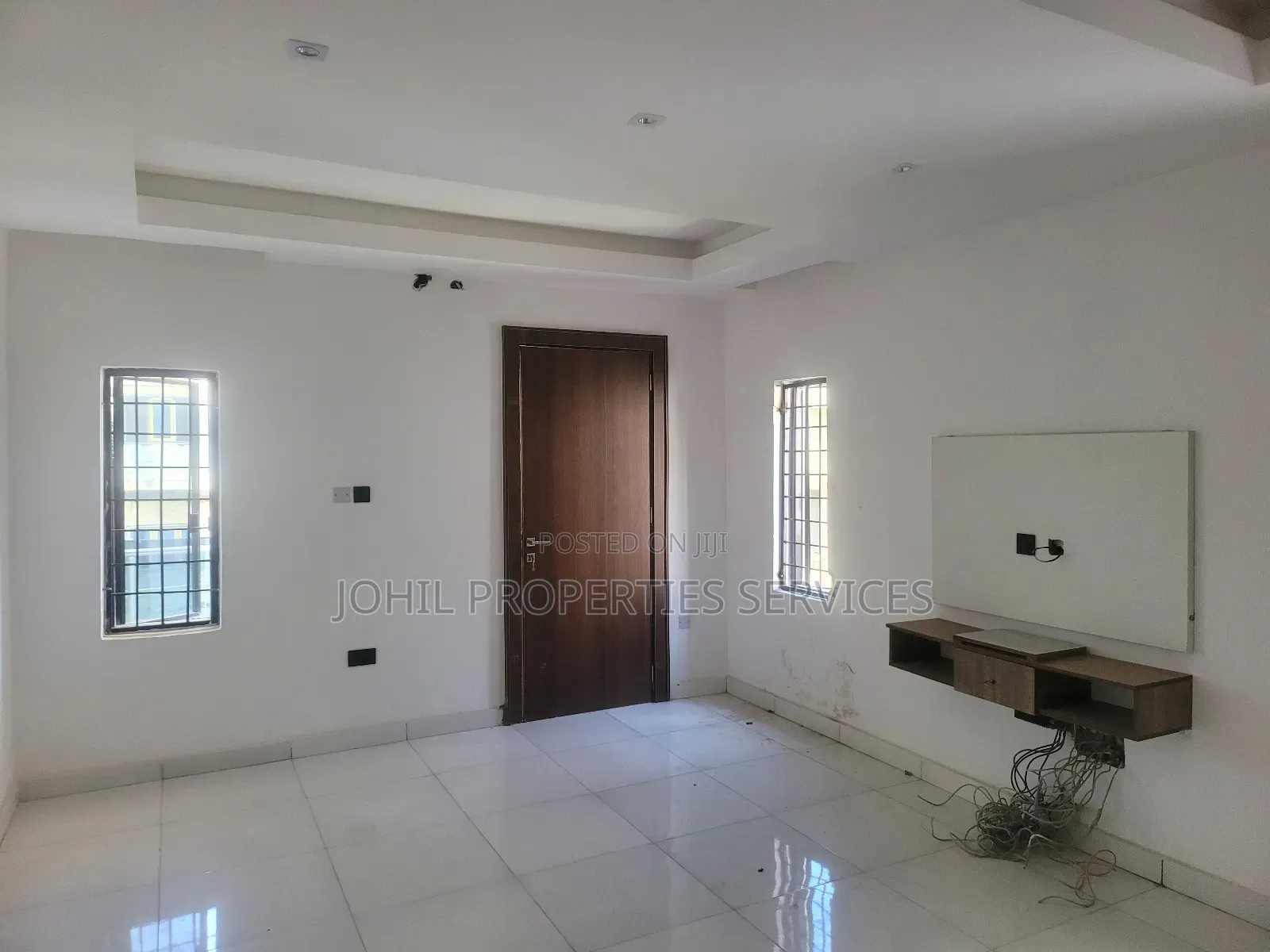 5bdrm Duplex in Citec Estate, Mbora for sale