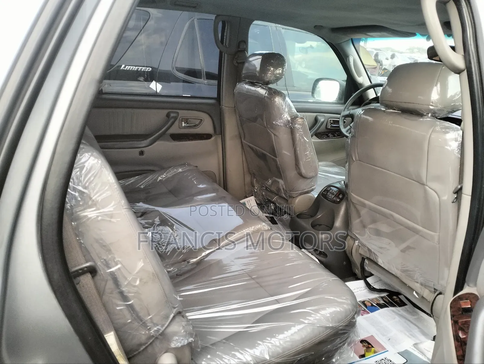 Toyota Sequoia 2004 Silver