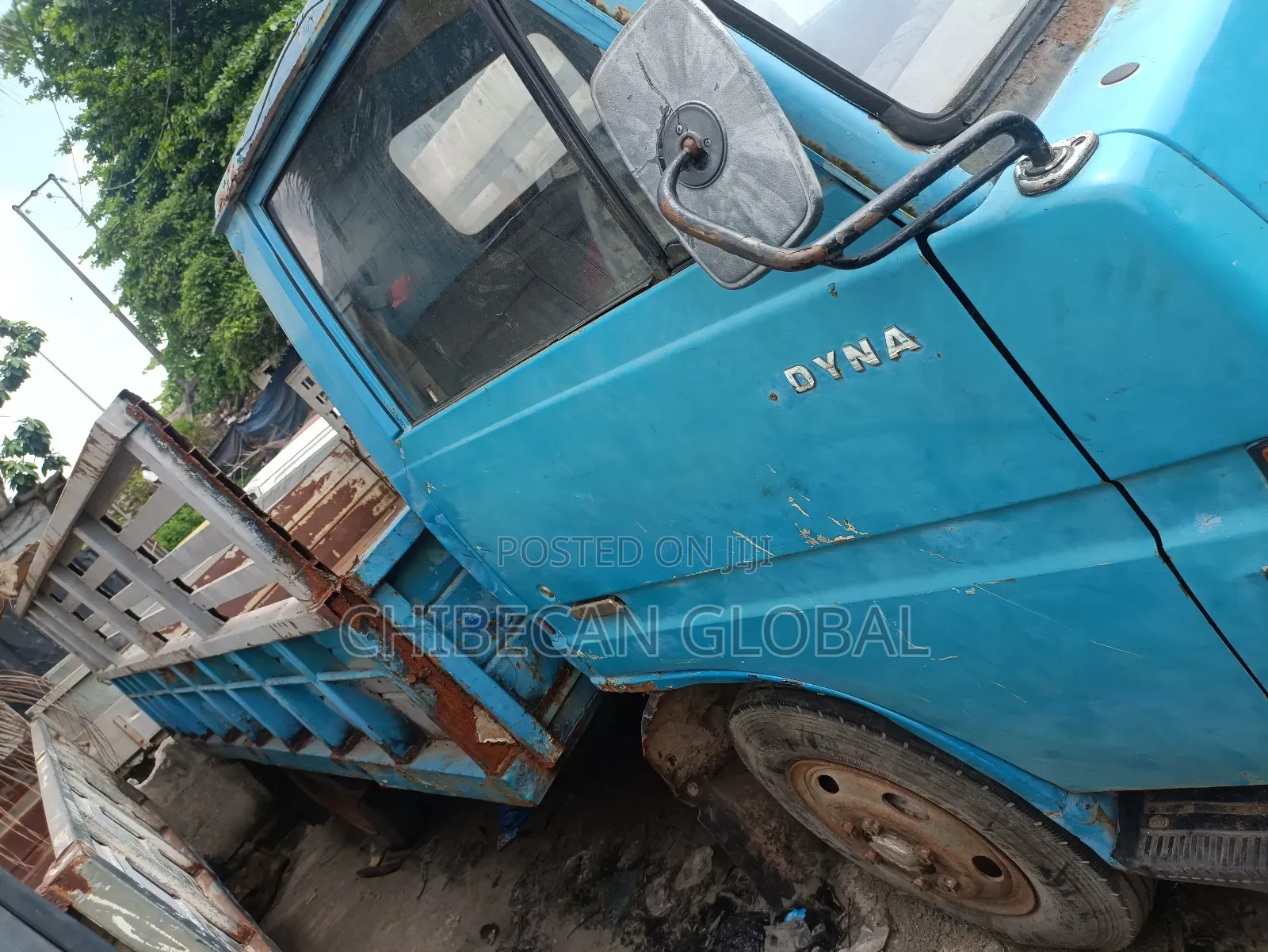 Toyota Dyna 300 Pickup Diesel 6 Tyres 1998 Blue