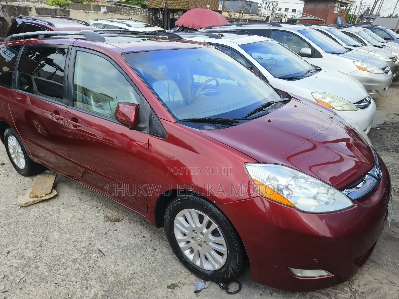 Toyota Sienna XLE Limited AWD 2009 Red