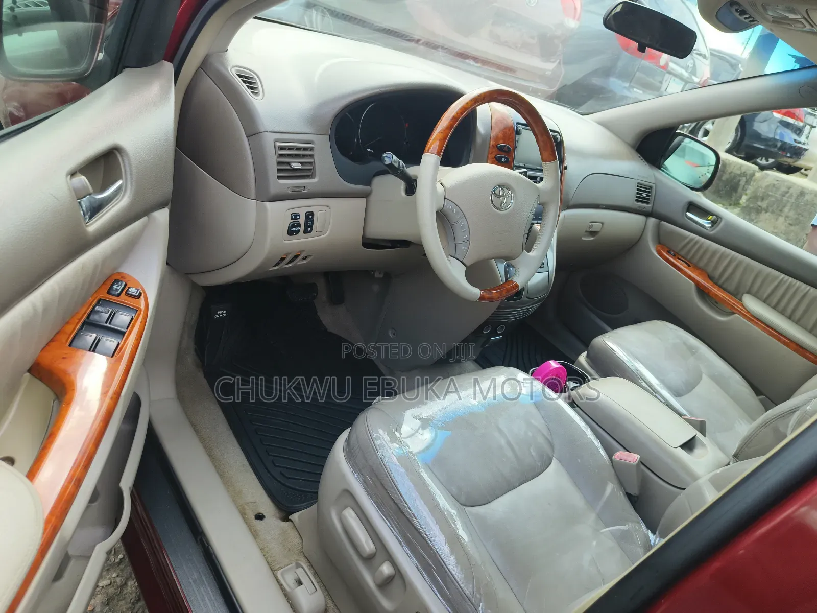 Toyota Sienna XLE Limited AWD 2009 Red
