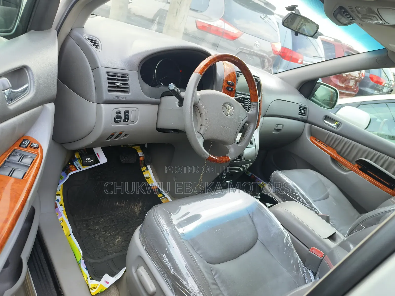 Toyota Sienna XLE Limited AWD 2006 Silver