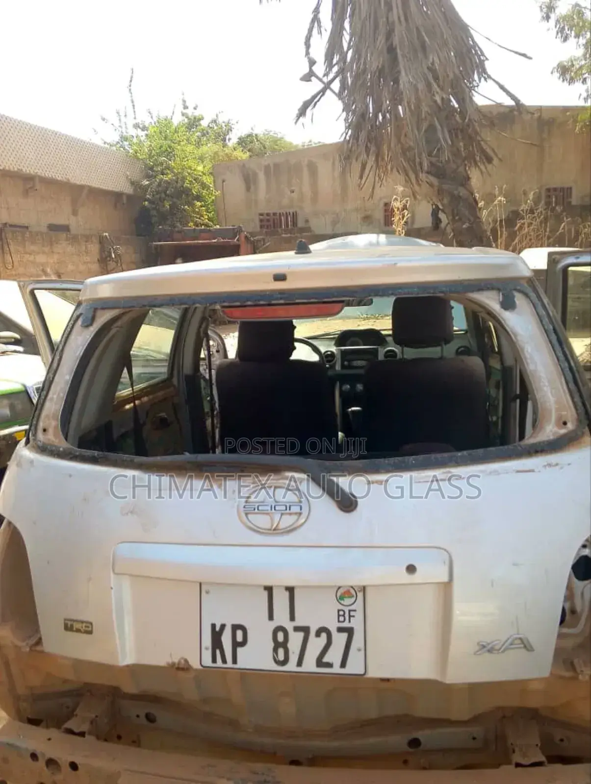 Call for Front and Back Windscreen Glass We Deliver
