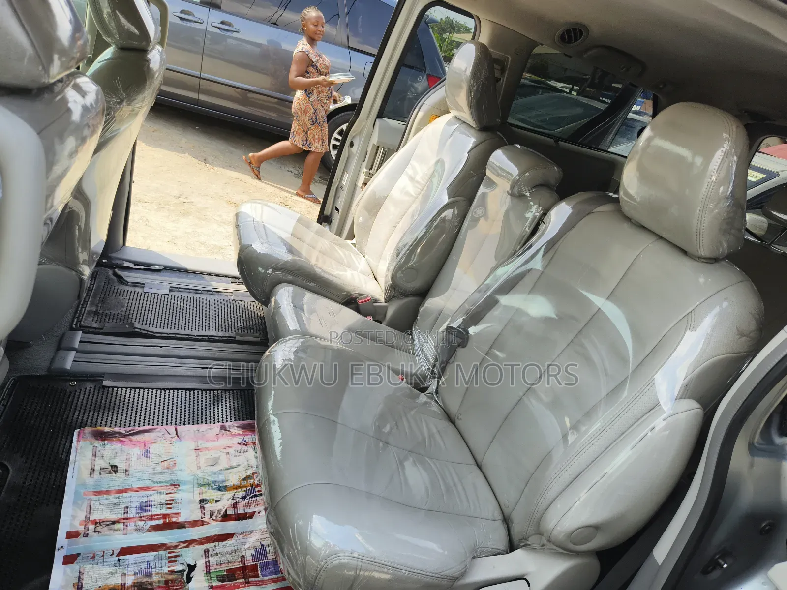 Toyota Sienna XLE 7 Passenger 2012 Silver