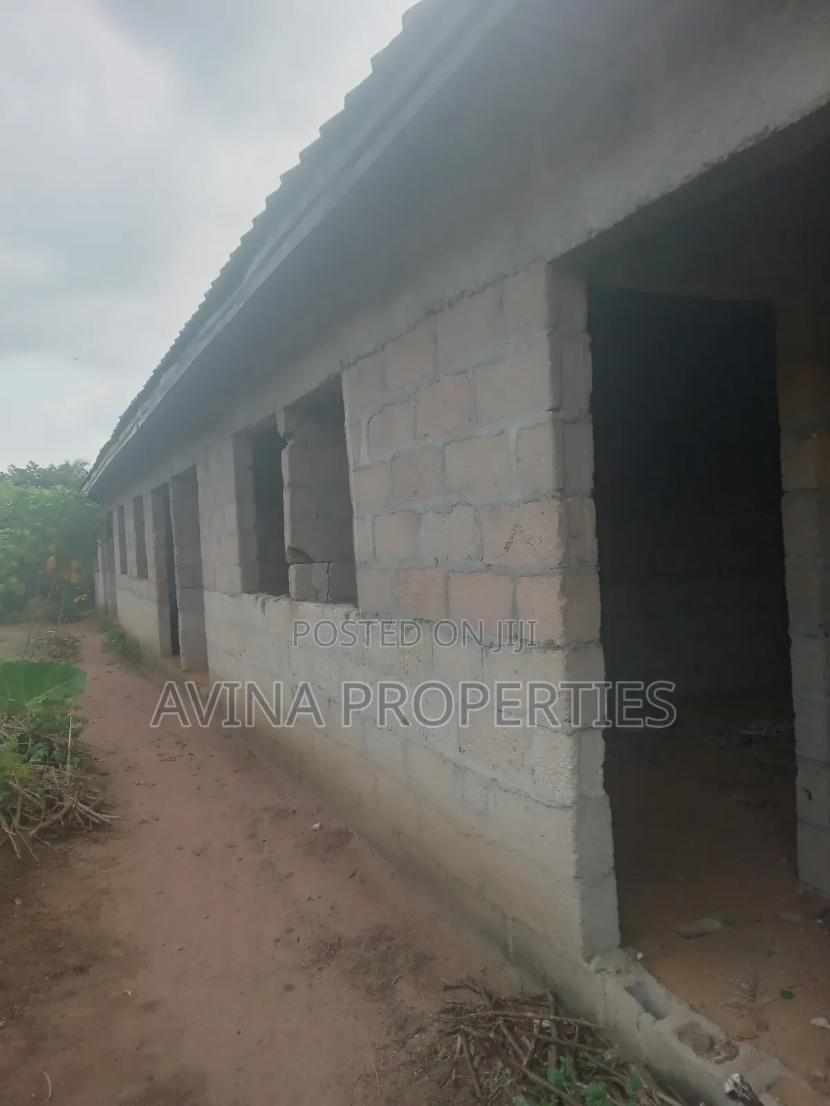 7 Unit of Self-Contained With Extra Plot for Sale