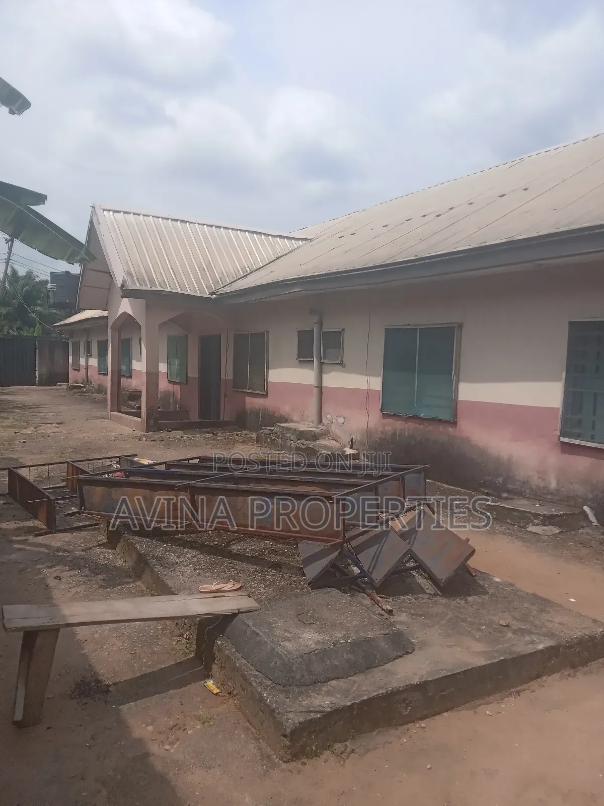 16 Rooms Self-Contained on 2 Plots of Lands in Owerri