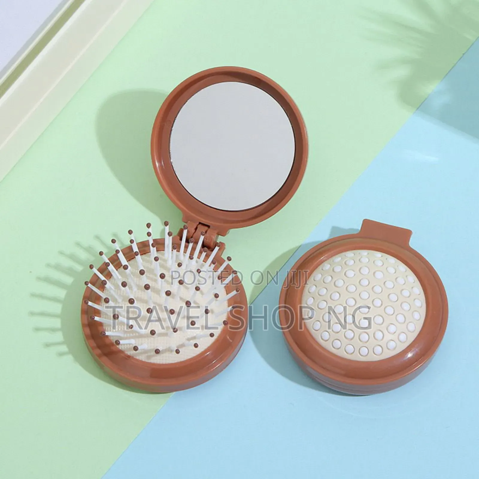 2-in-1 Mirror Brush Compact: Portable Beauty Essentials