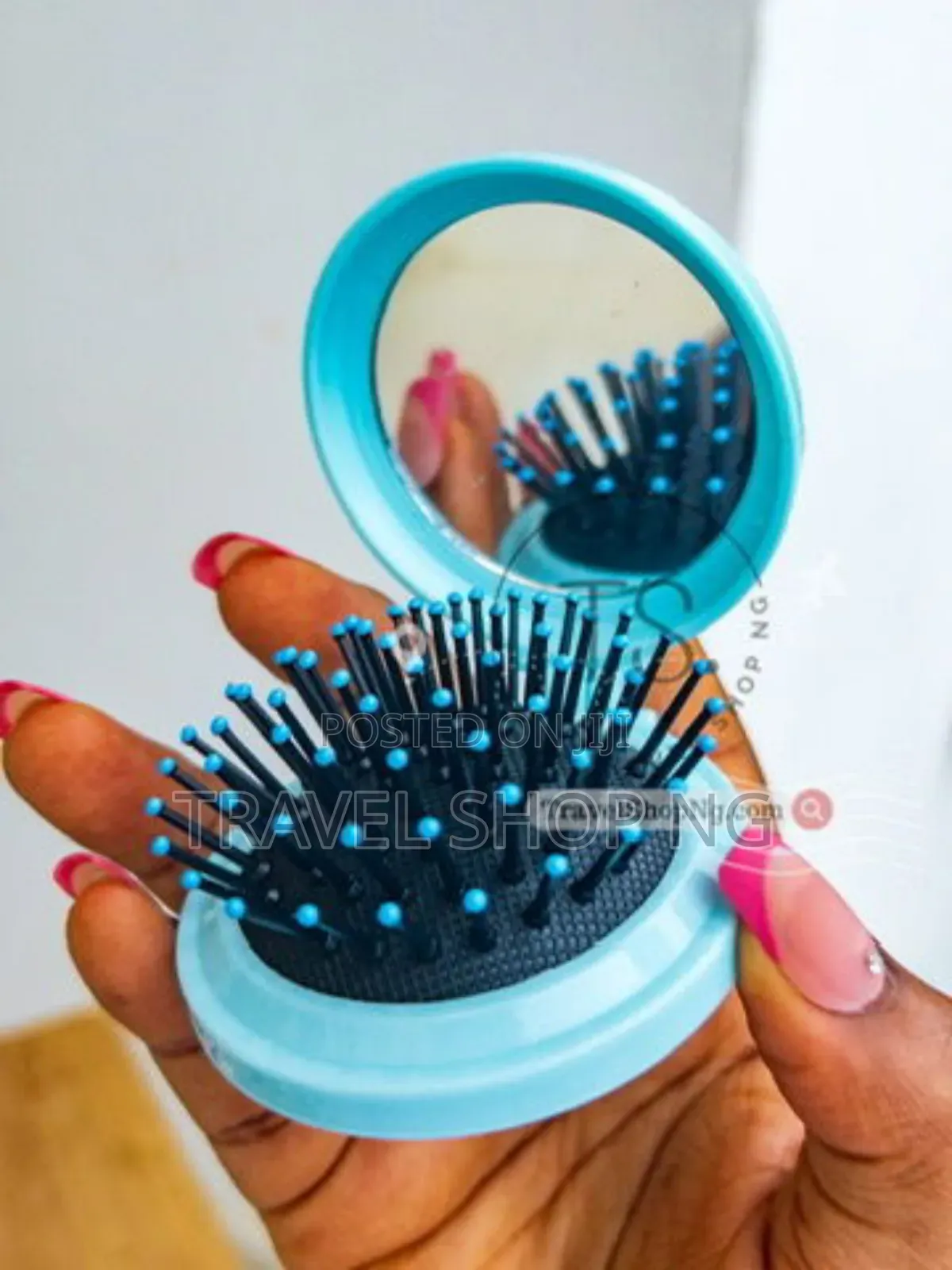 2-in-1 Mirror Brush Compact: Portable Beauty Essentials