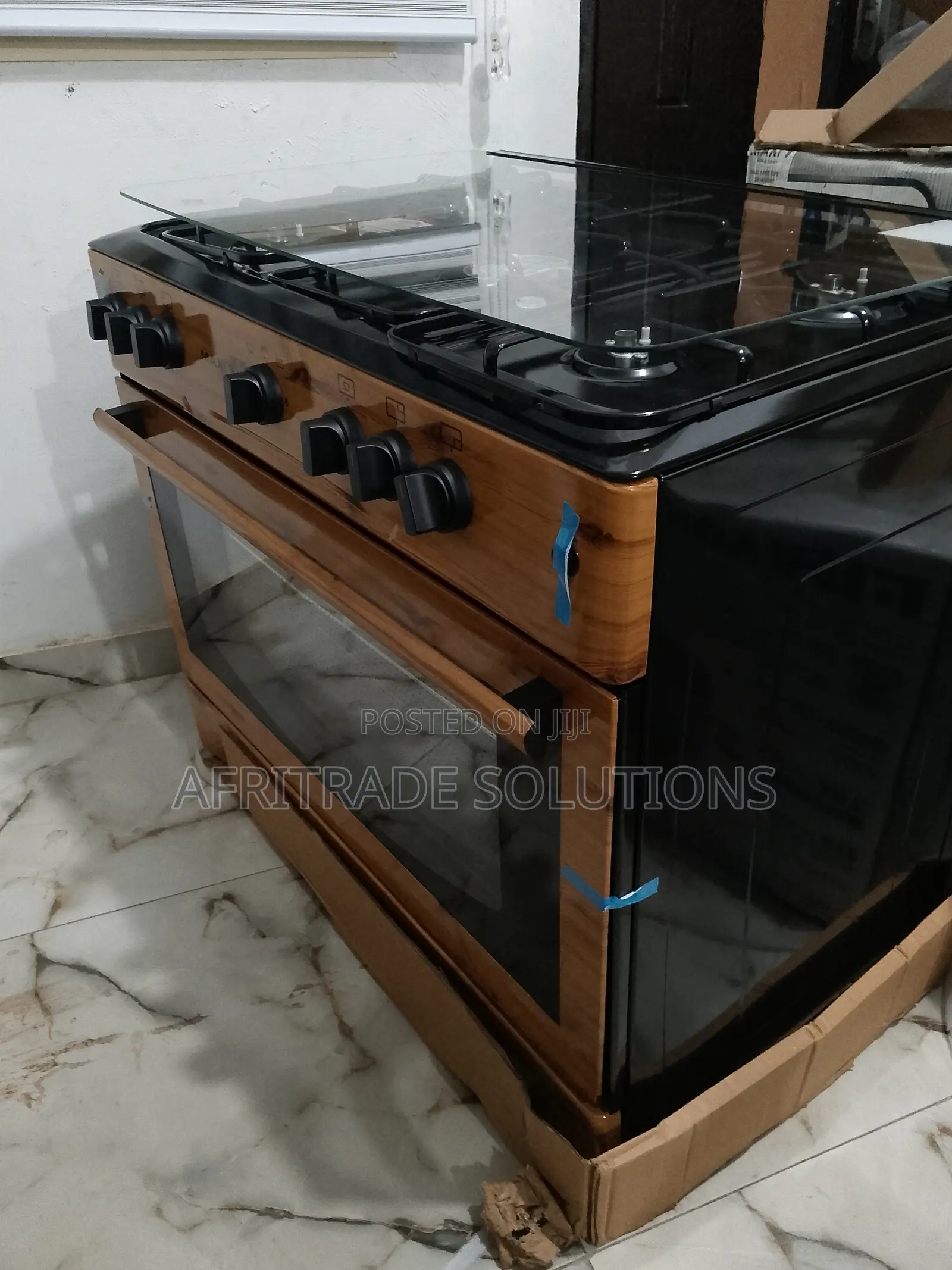 Electrifying Maxi 5 Burner Gas Cooker Wood Finishing
