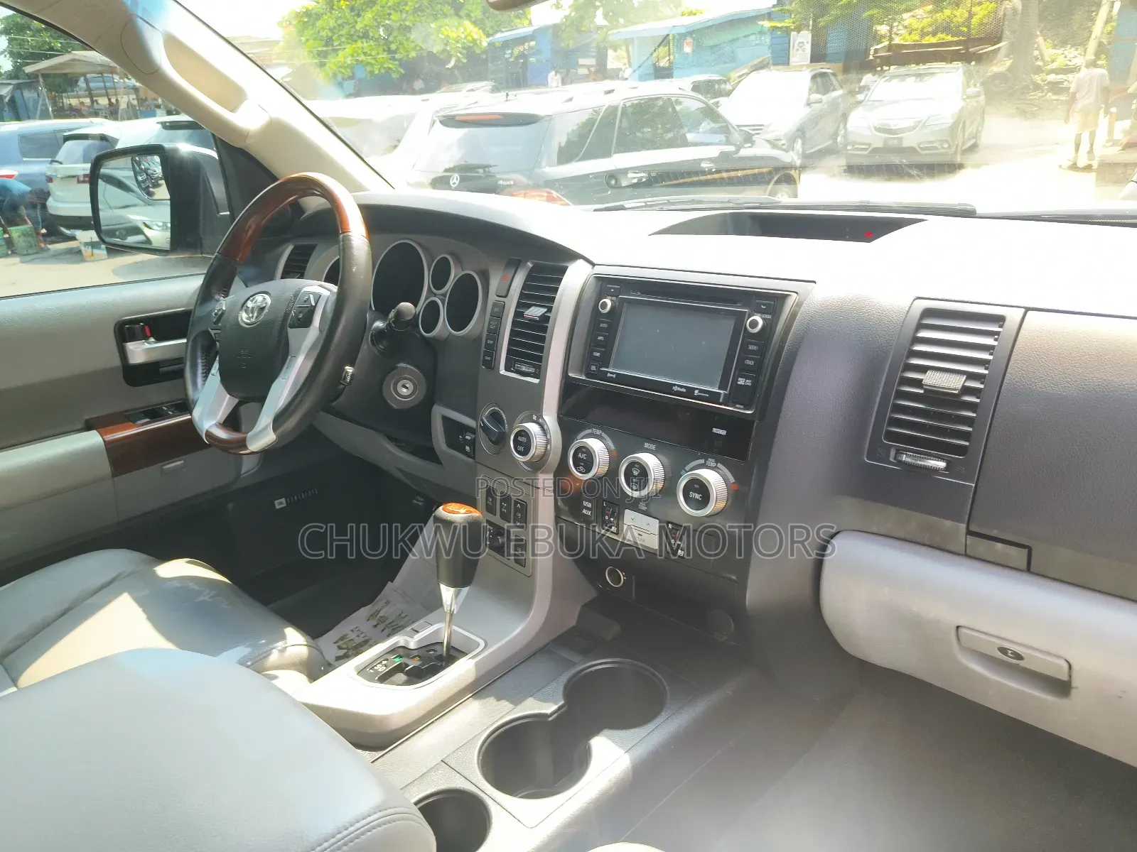 Toyota Sequoia Platinum 4x4 2019 Gray