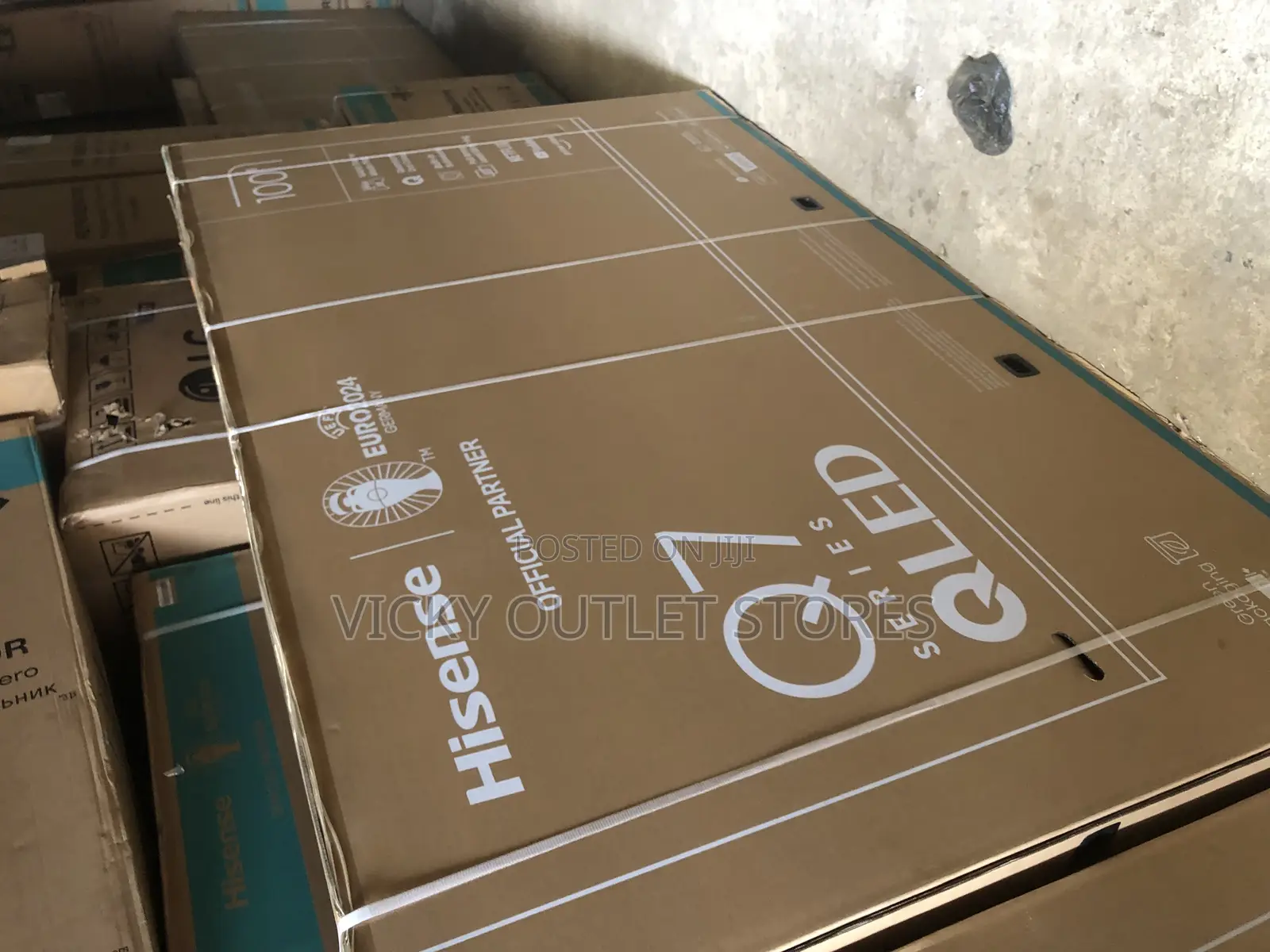 Hisense 100”Inches Qled Smart Tv