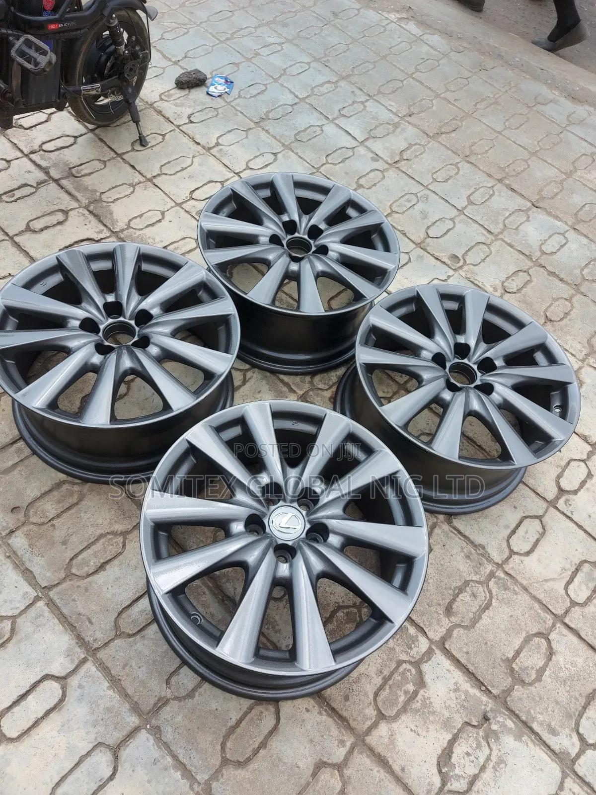 18rim Lexus Es350!
