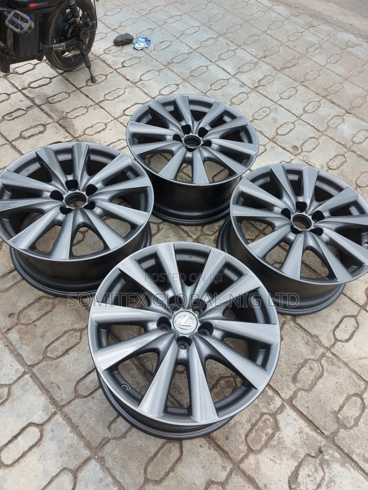 18rim Lexus Es350!