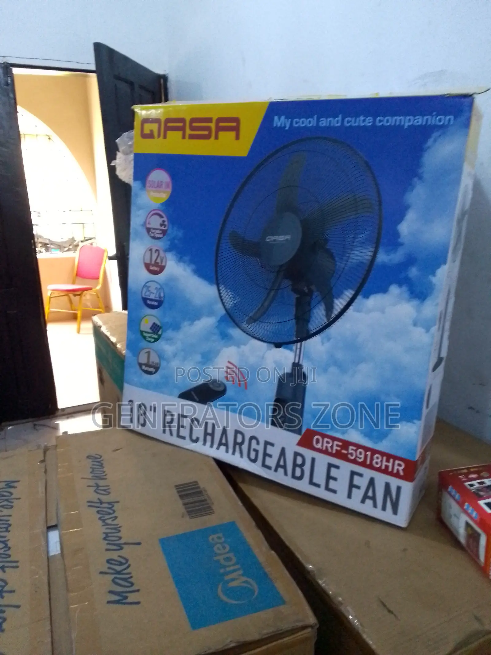 Qasa 18" Rechargeable Fan Compact Design for Easy Storage