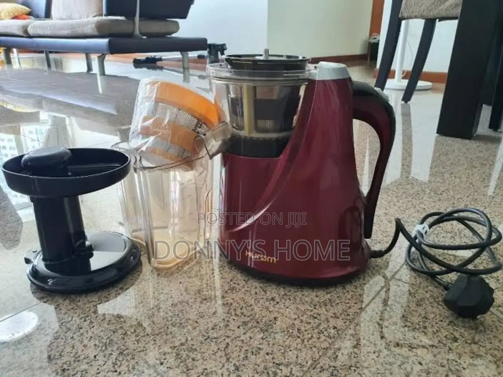 HUROM HU-100 Slow Juicer