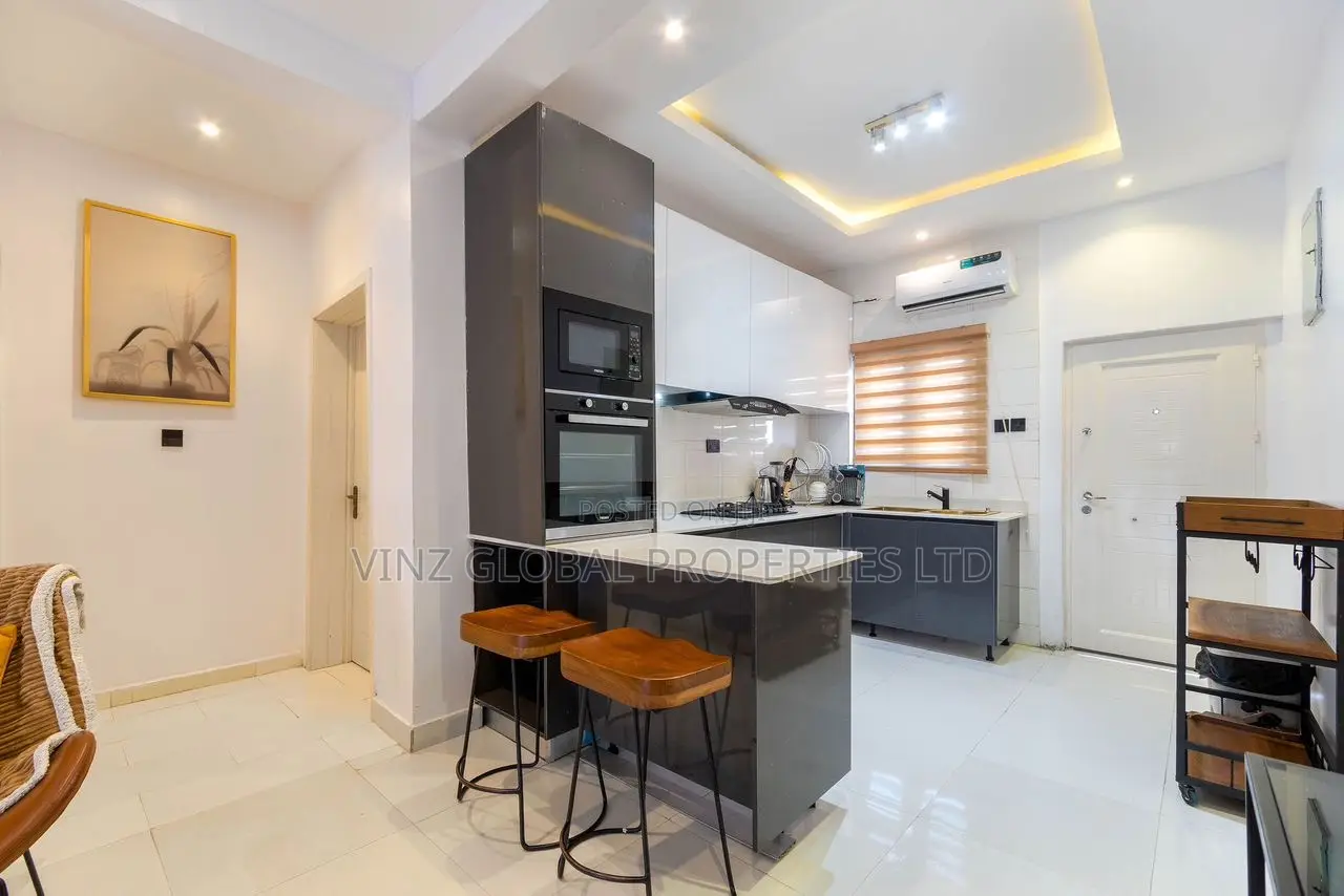 Luxury 2 Bedroom Apartment With Swimming Pool