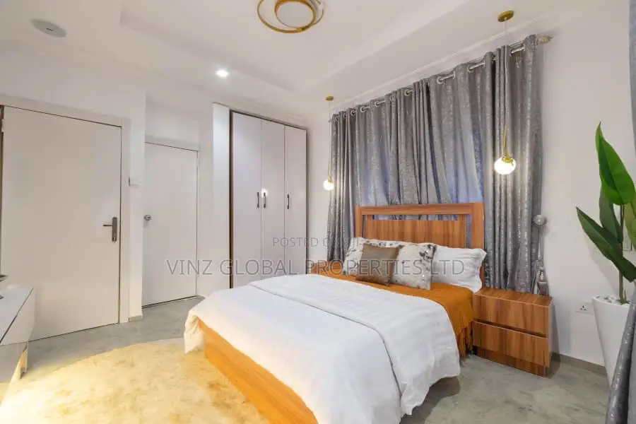 Luxury 2 Bedroom Apartment With Swimming Pool, Gym Snooker