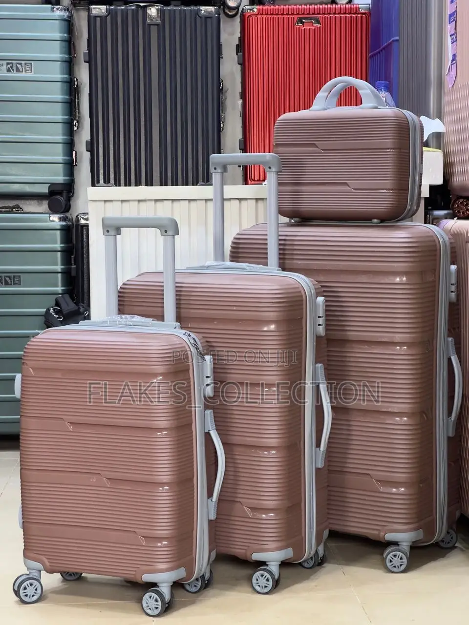 Set of Polypropylene Rubber Luggage Box