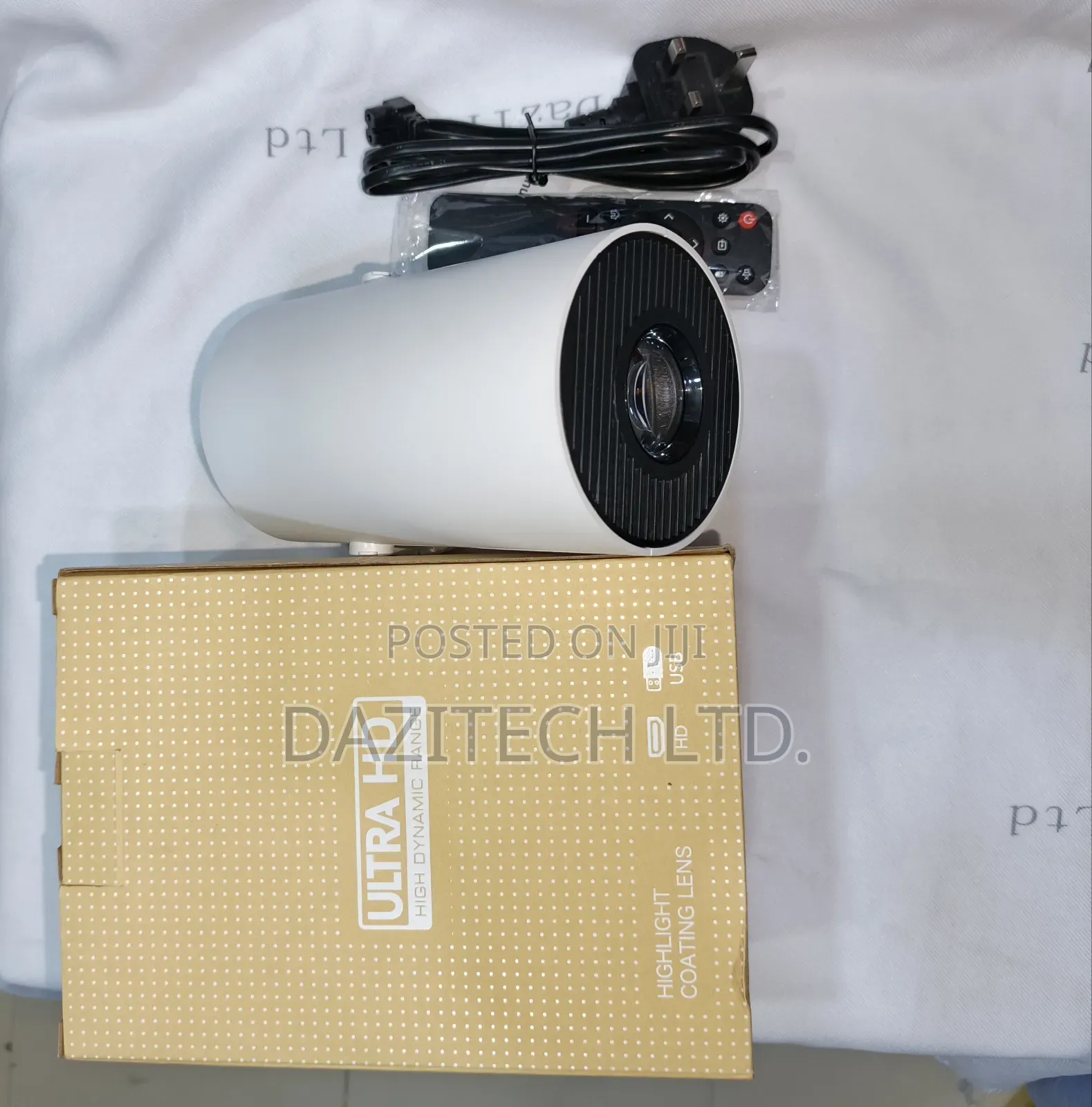 Ultra HD High Dynamic Range Projector [Hy 300]
