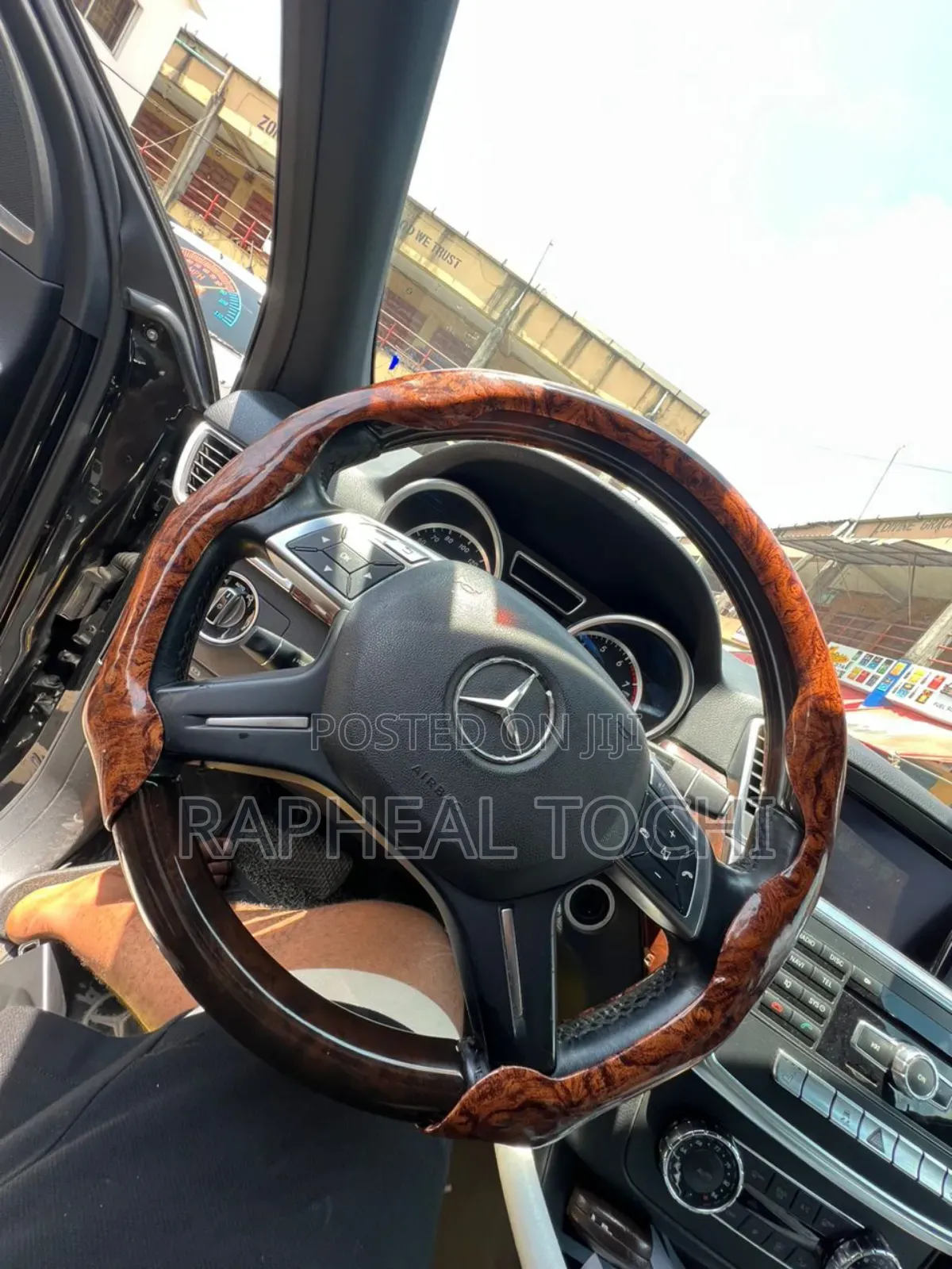 Steering Wheel Gripper Cover