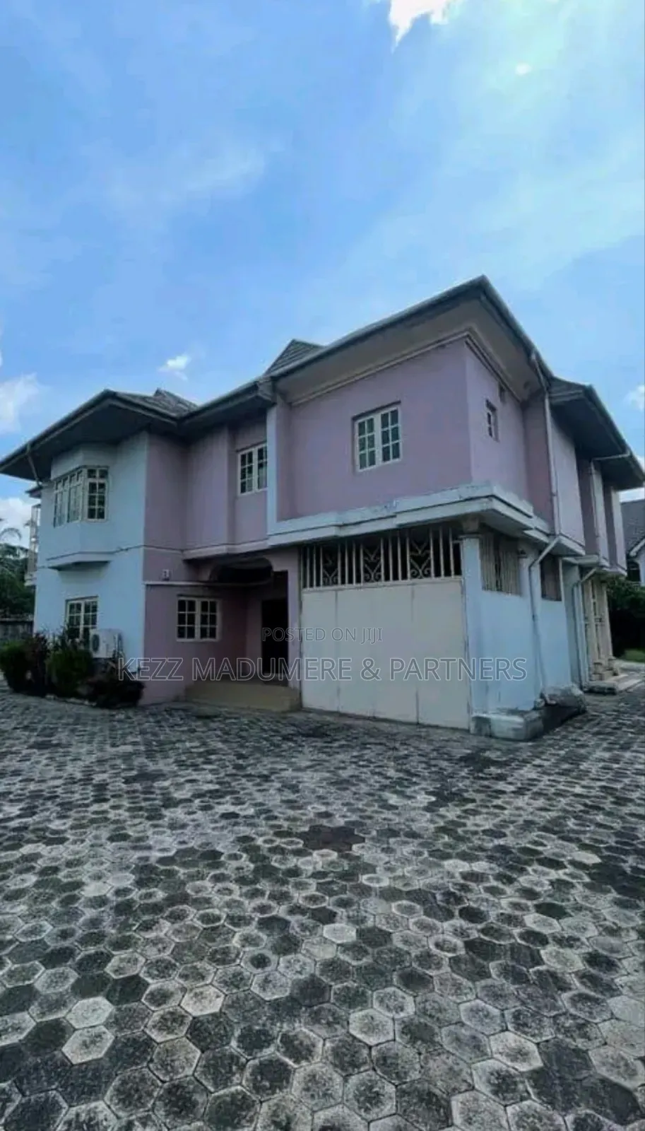 7bdrm Duplex in Nta Road , Port for sale