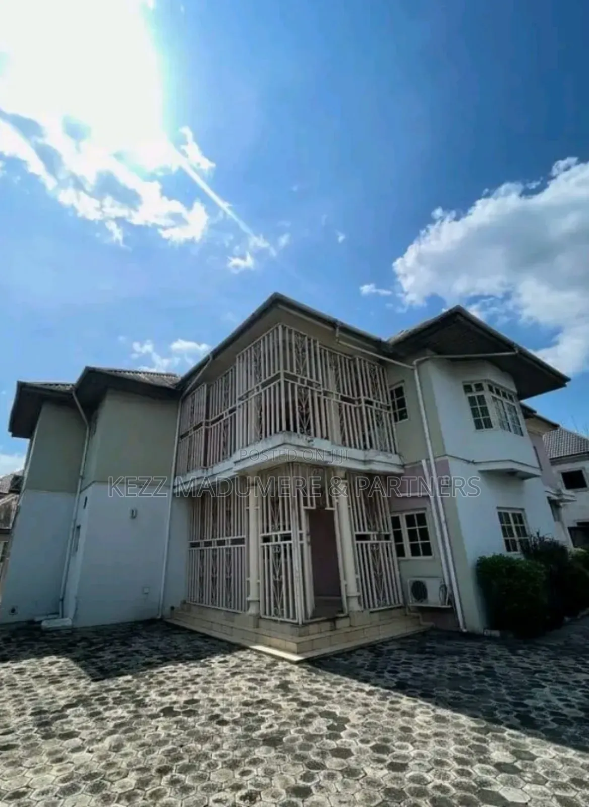 7bdrm Duplex in Nta Road , Port for sale