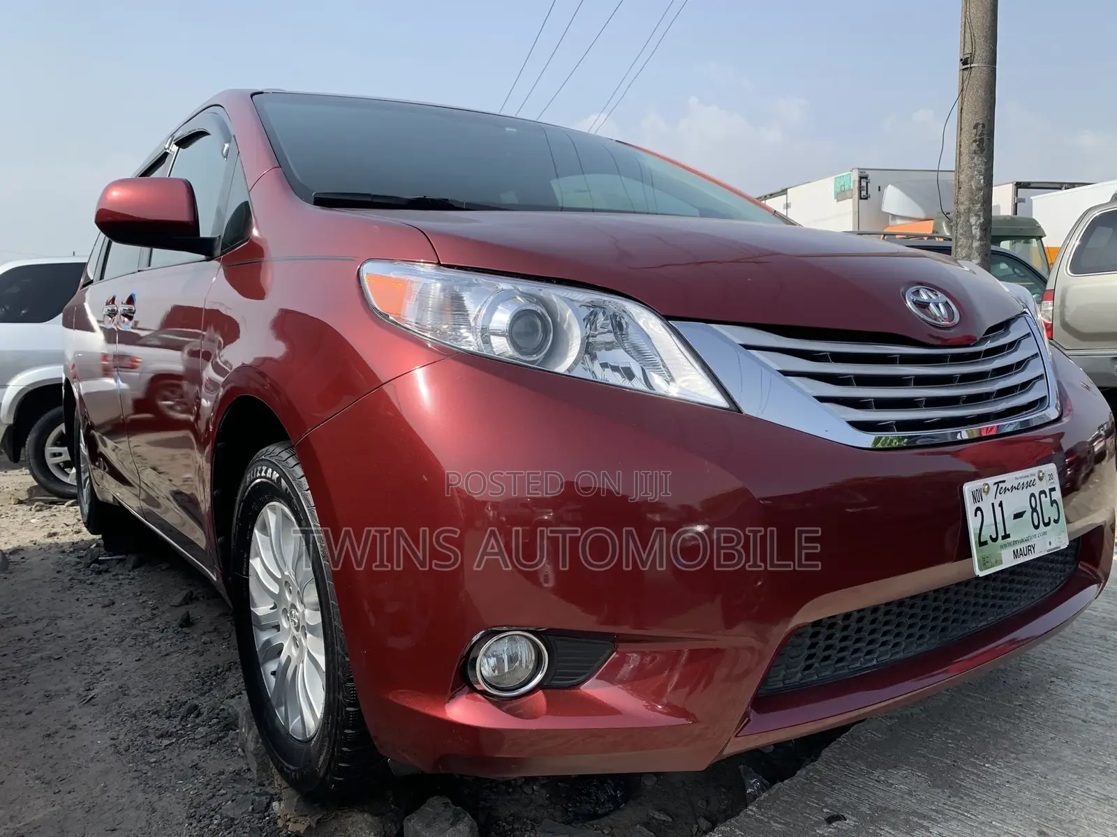 Toyota Sienna XLE AWD 7-Passenger 2013 Red