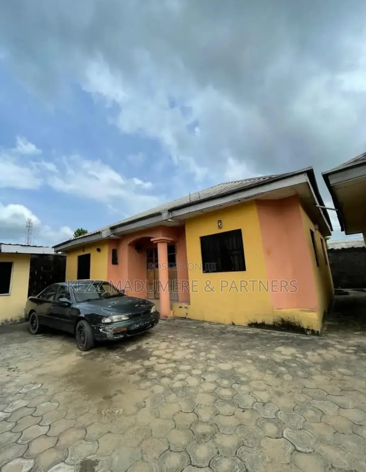 2bdrm Block of Flats in Rumuahulu , Port for sale