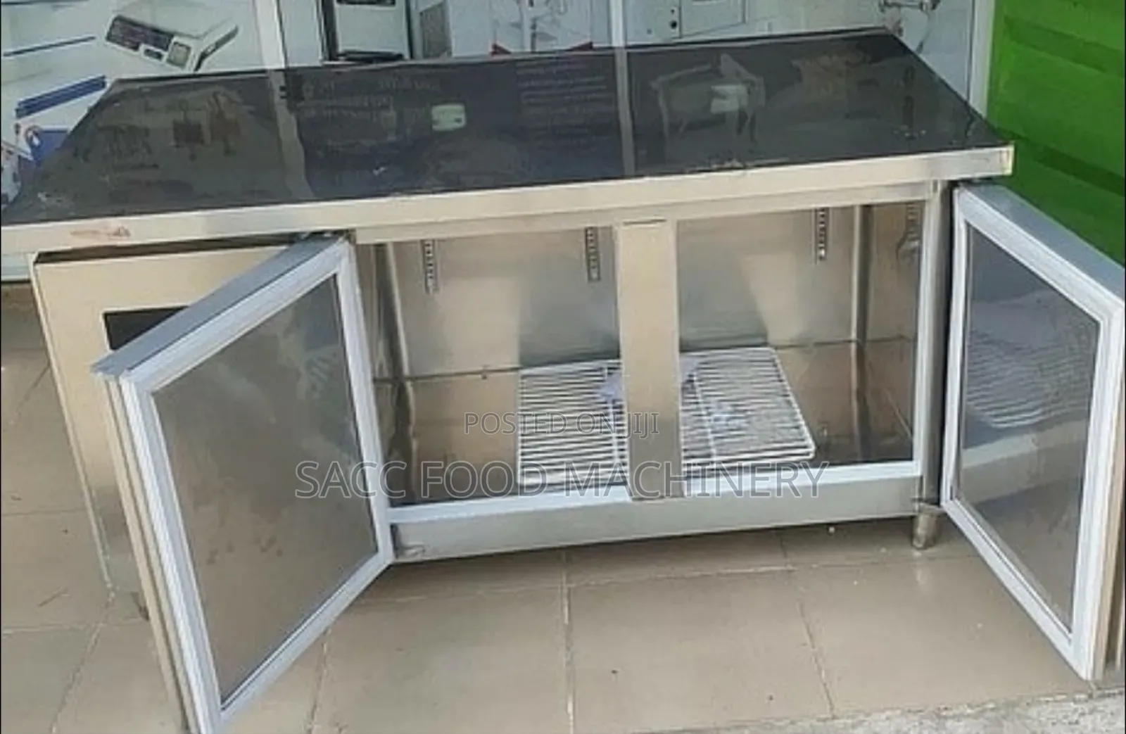 Under-Counter Chiller With Work Table Top 4ft