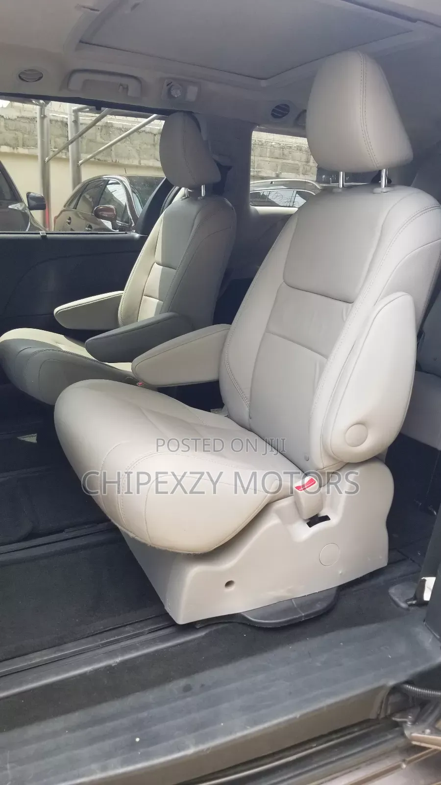 Toyota Sienna 2015 Gray