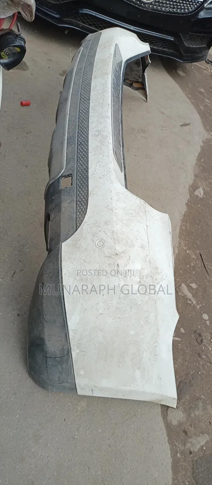 2006 Model Mercedes Benz ML 350 Back Bumper.