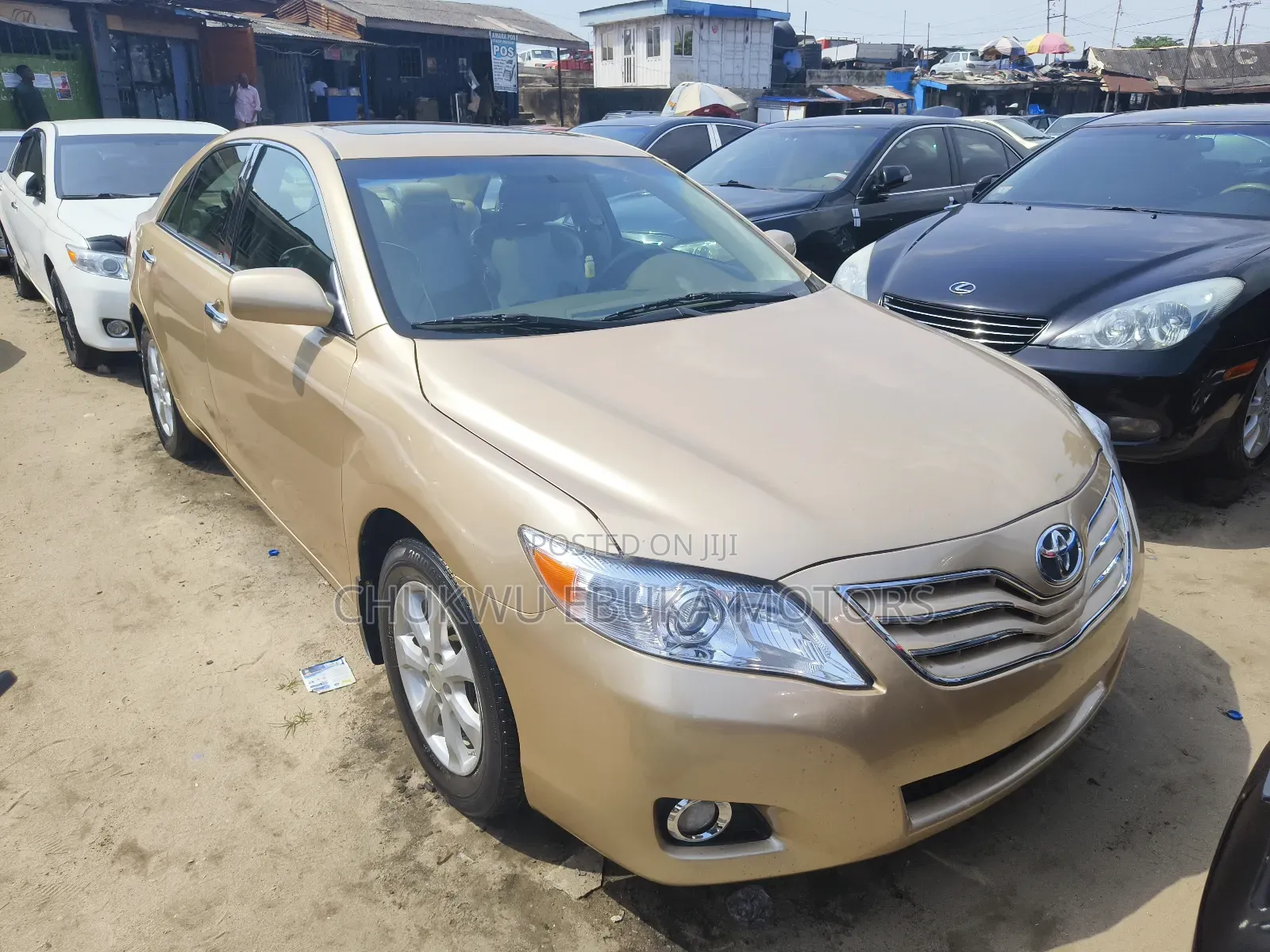 Toyota Camry 2010 Gold