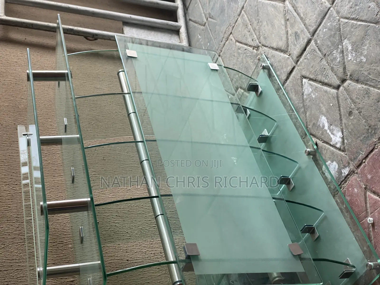 High Quality Glass Pulpit