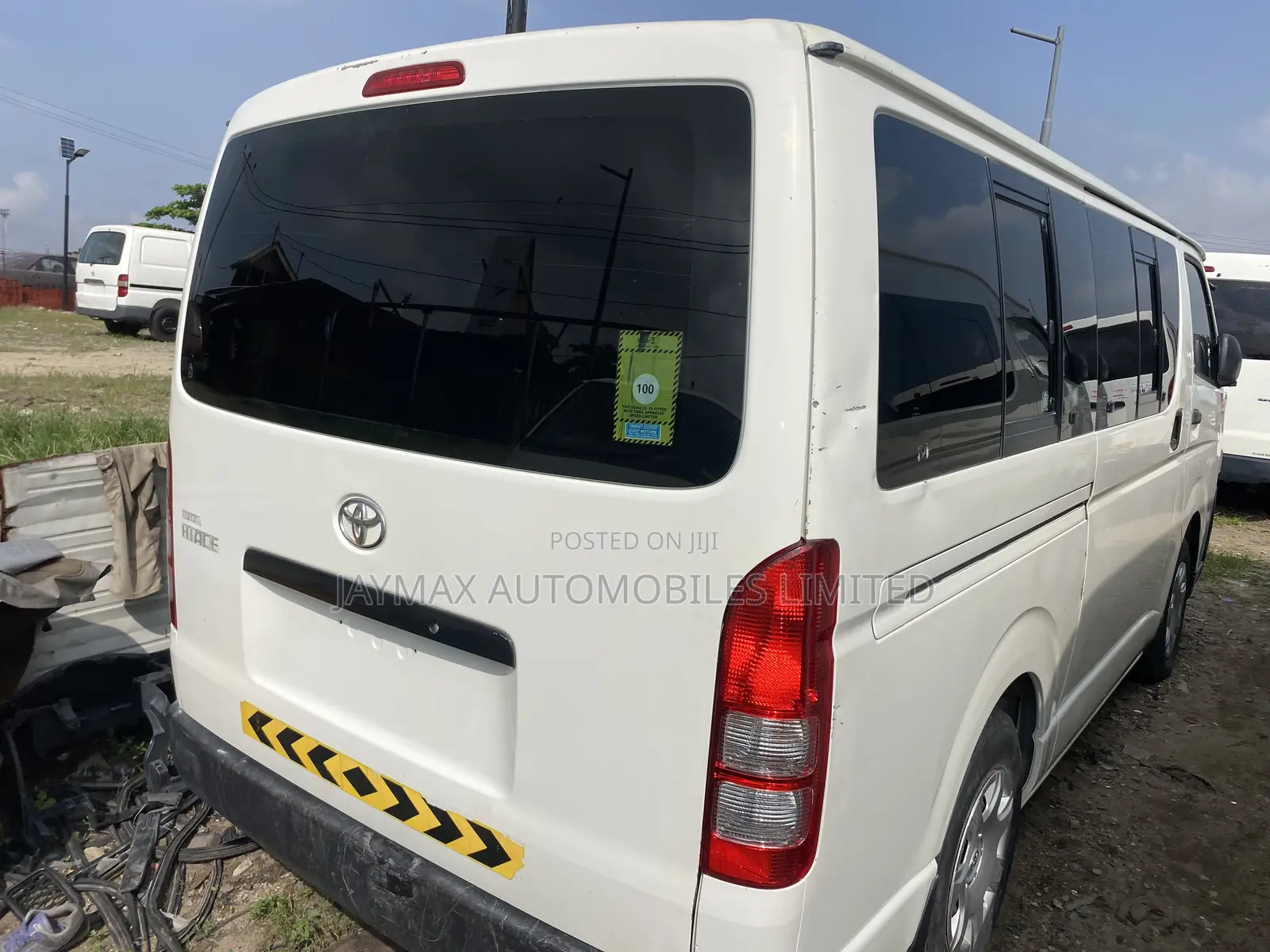 Toyota HiAce 2010 White