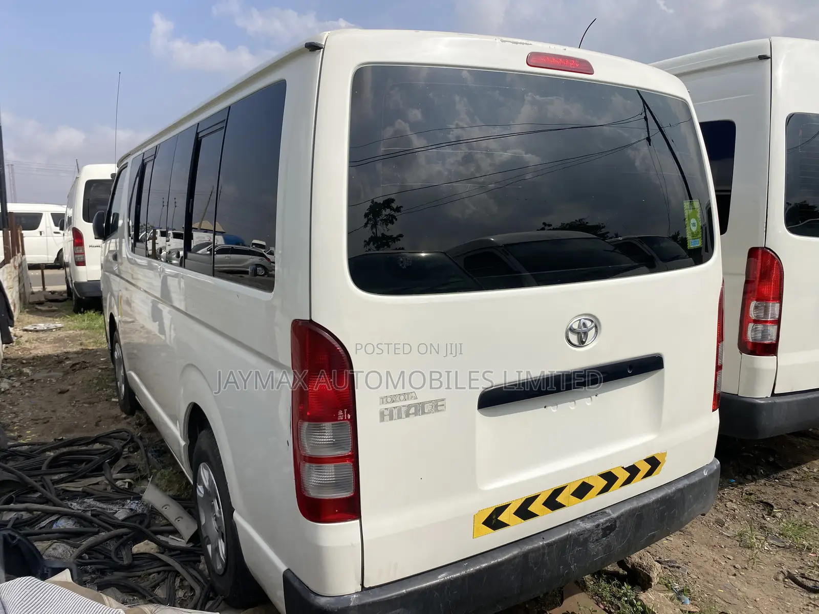 Toyota HiAce 2010 White