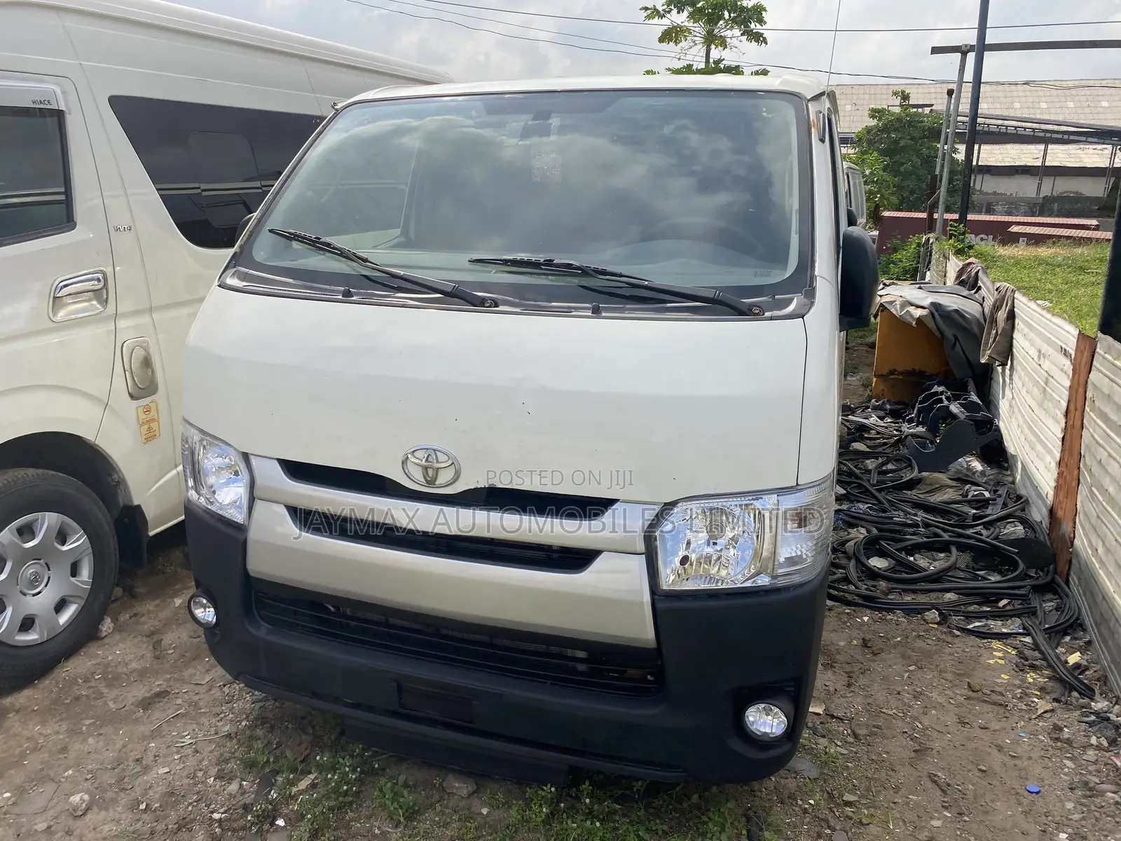 Toyota HiAce 2010 White