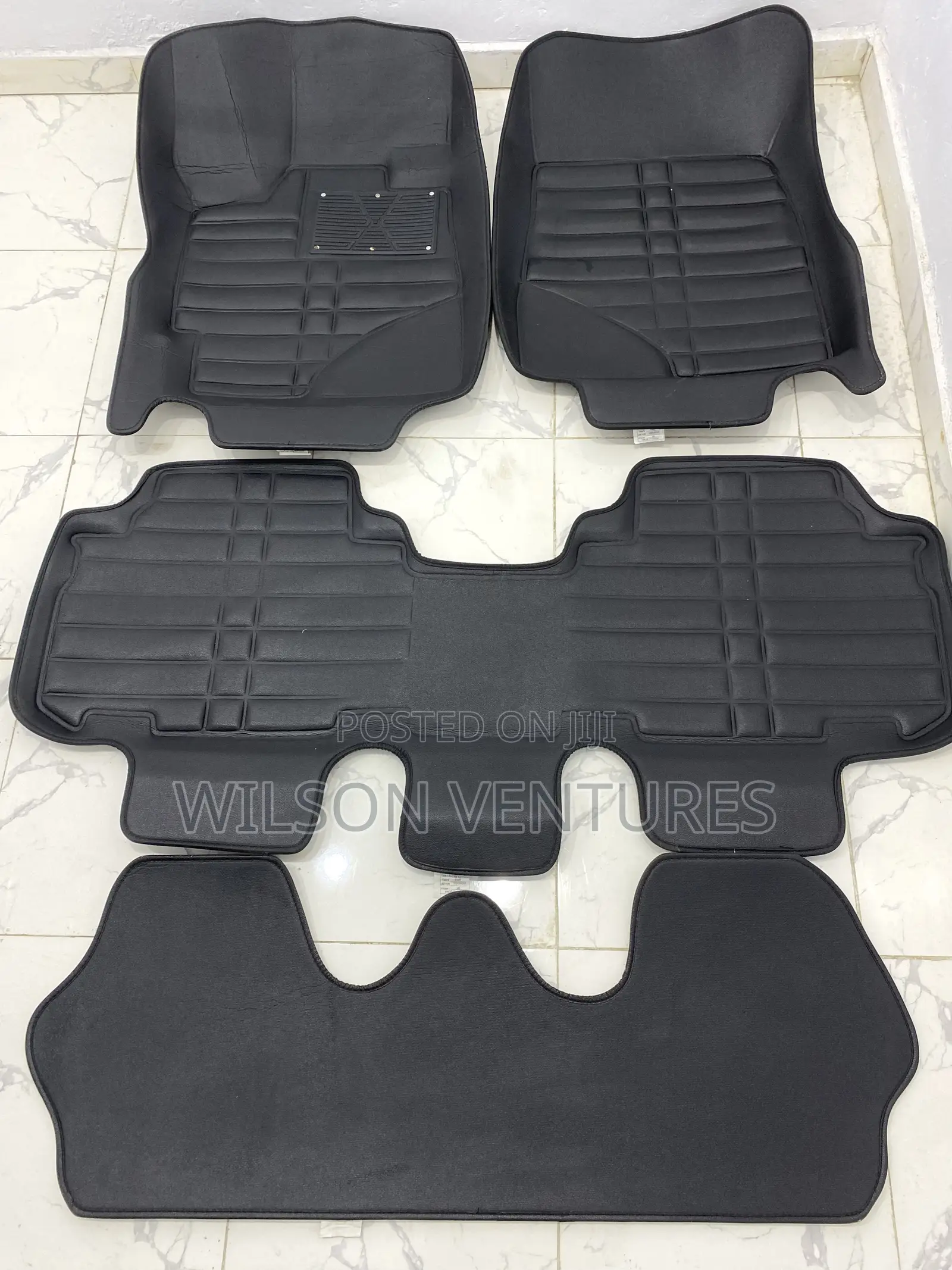 5D Toyota Highlander Leather Foot Mat