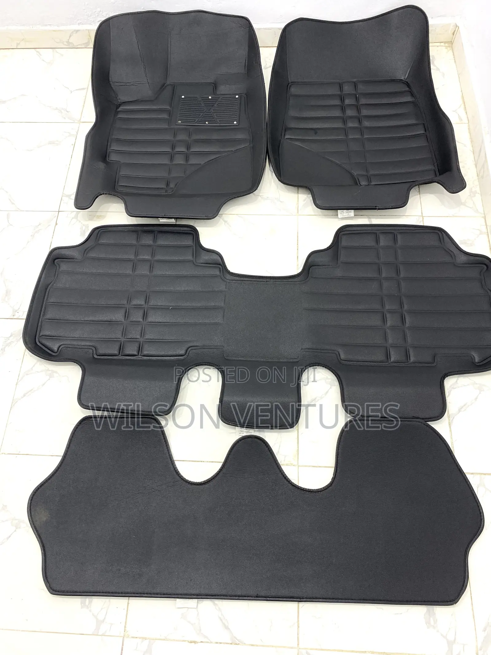 5D Toyota Highlander Leather Foot Mat