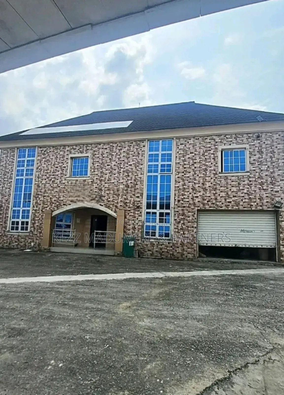 For Sale: Functional Standard Filling Station