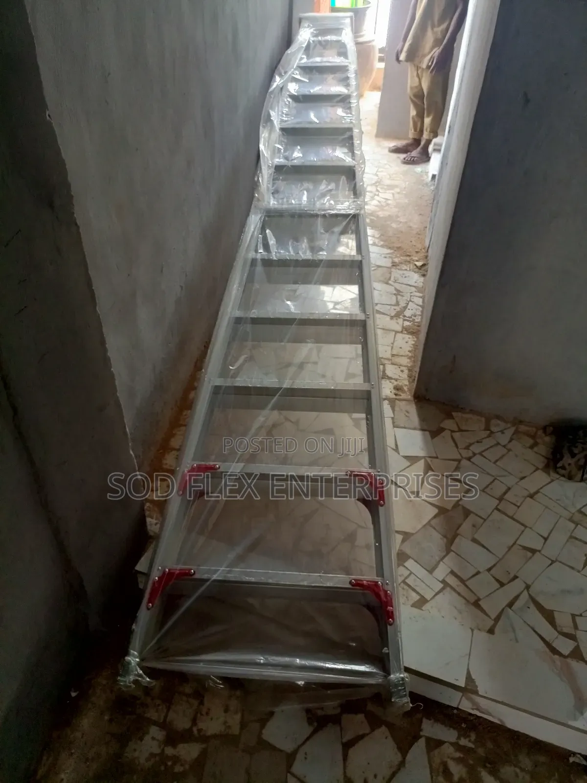 8 Steps Double Sided Durable Aluminium Ladder