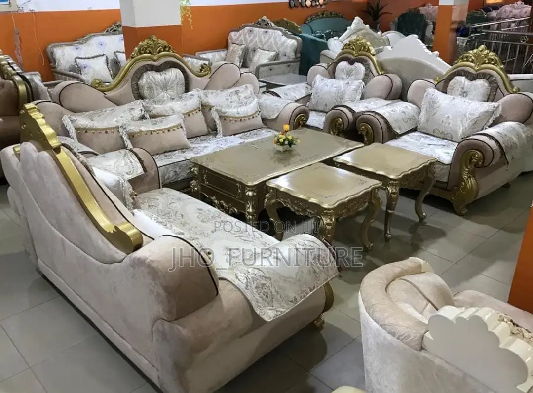 Royal Sofa 