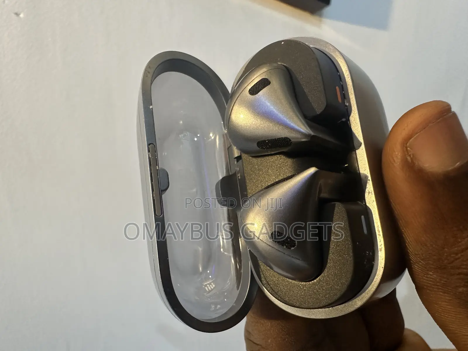 Earbuds 3 Pro